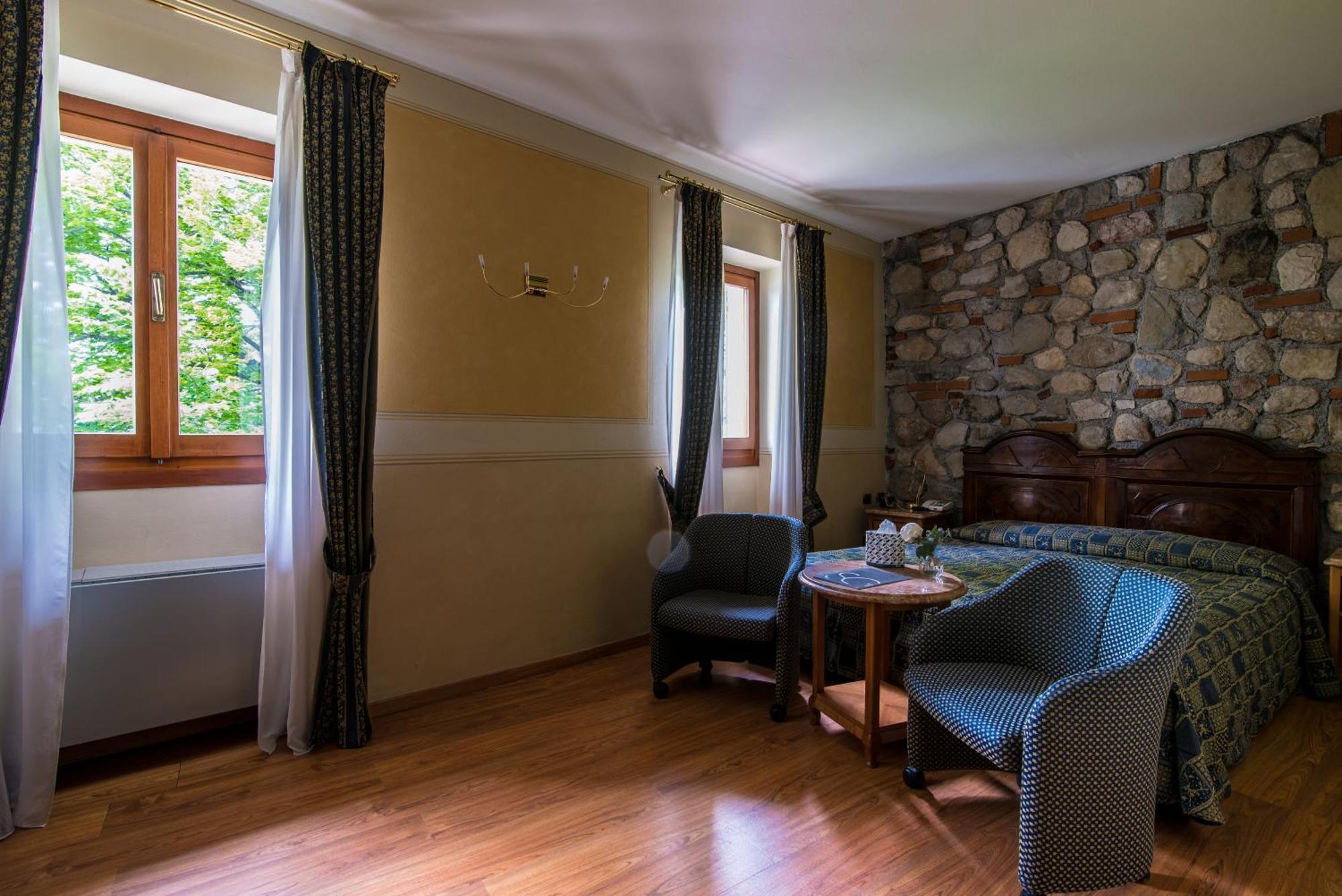 Hotel Porta Del Sole Сойано-дель-Лаго Экстерьер фото