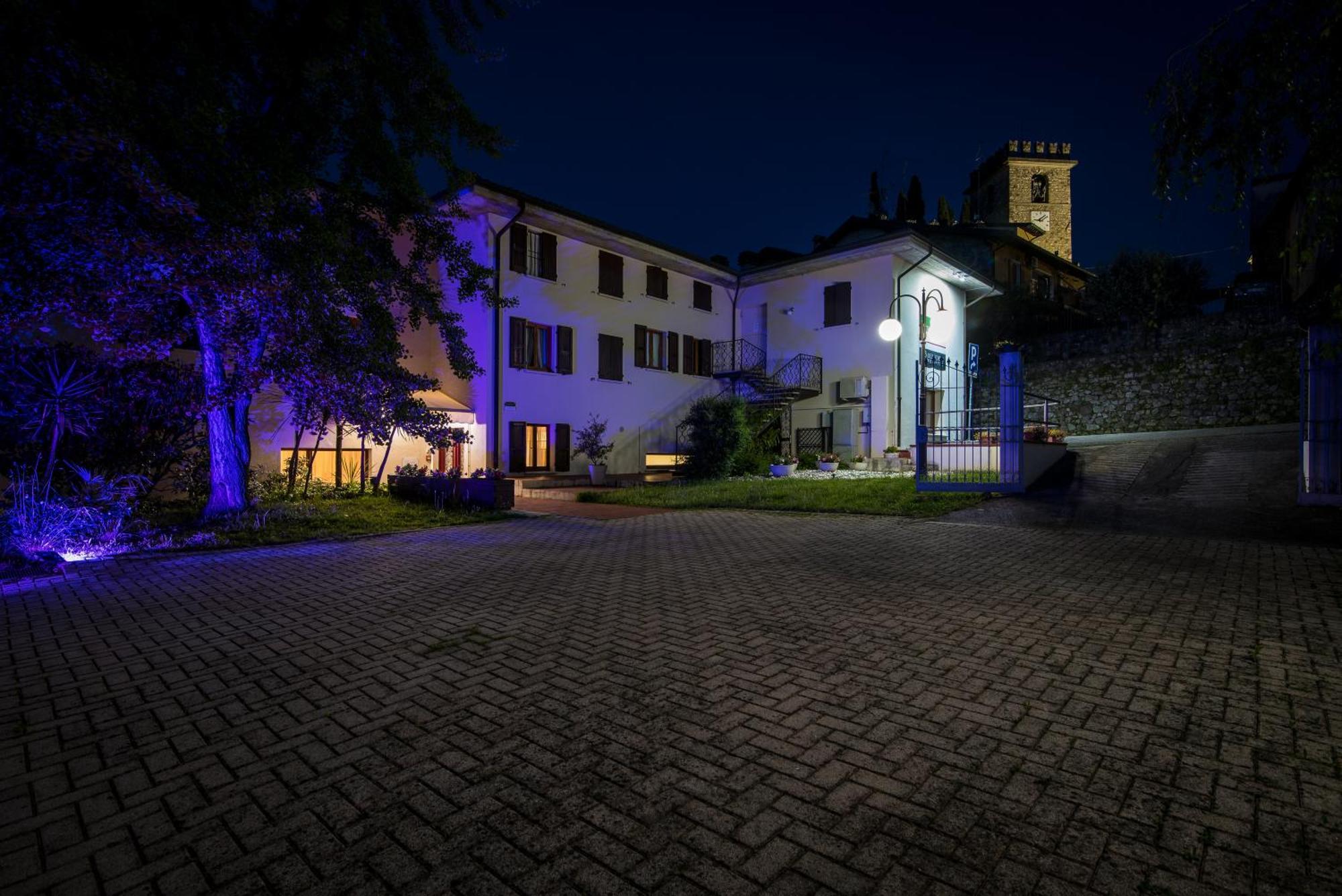 Hotel Porta Del Sole Сойано-дель-Лаго Экстерьер фото