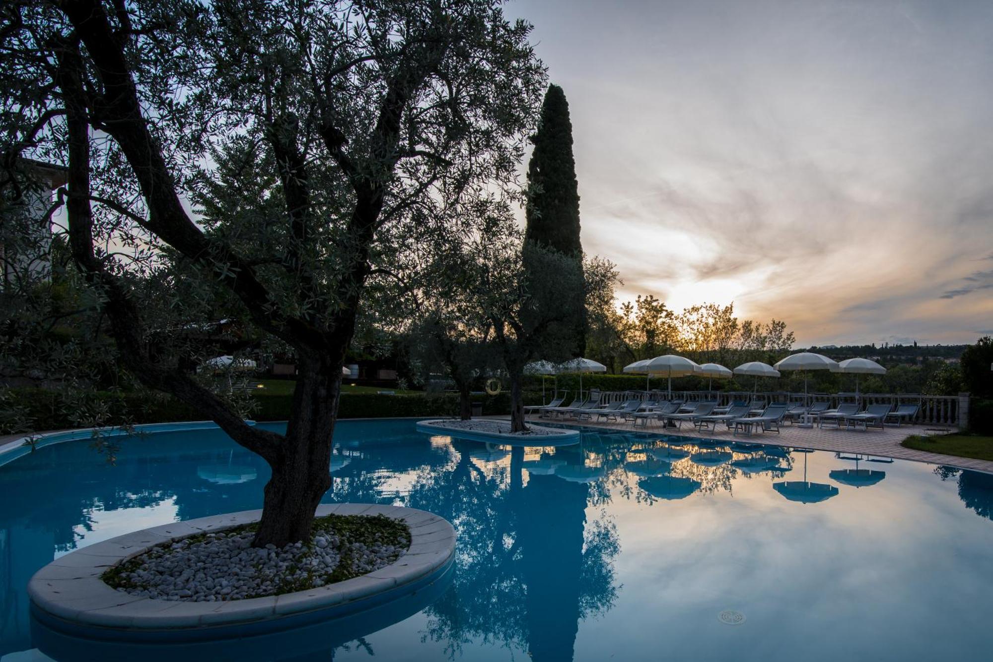 Hotel Porta Del Sole Сойано-дель-Лаго Экстерьер фото